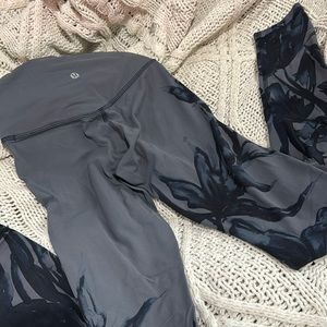 Like new Lululemon 28” Align leggings, grey/blue/black